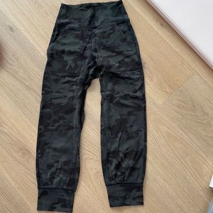 Lululemon lounge pants